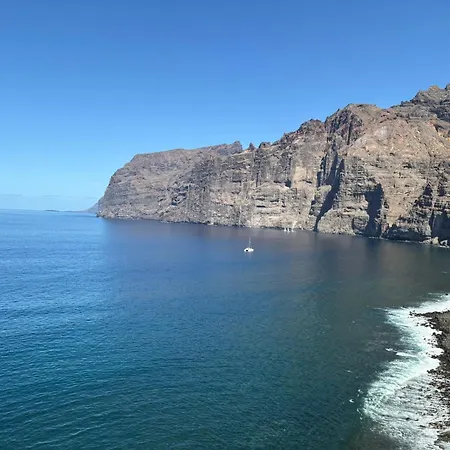 Daire Delfin Amarillo-Los Gigantes-Acantilados Y Mar